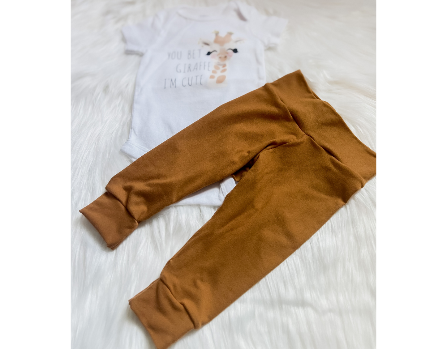 Baby Giraffe Outfit - Soft Cotton Bodysuit & Butter Fabric Leggings Set | Baby Shower Gift, Sizes 0-12M