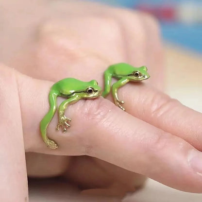 Tree frog ring, green quirky frog ring, niche design, blue frog ring,