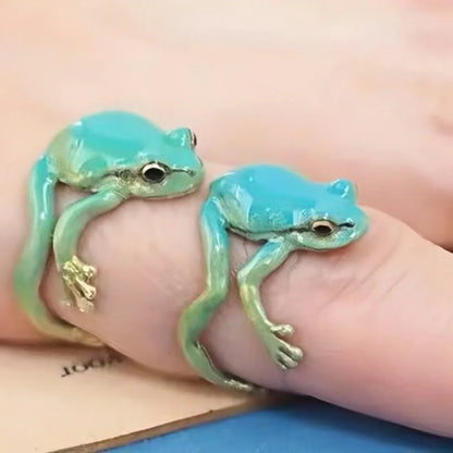 Tree frog ring, green quirky frog ring, niche design, blue frog ring,