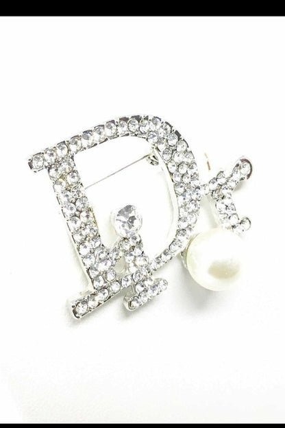 Brooch - Woo