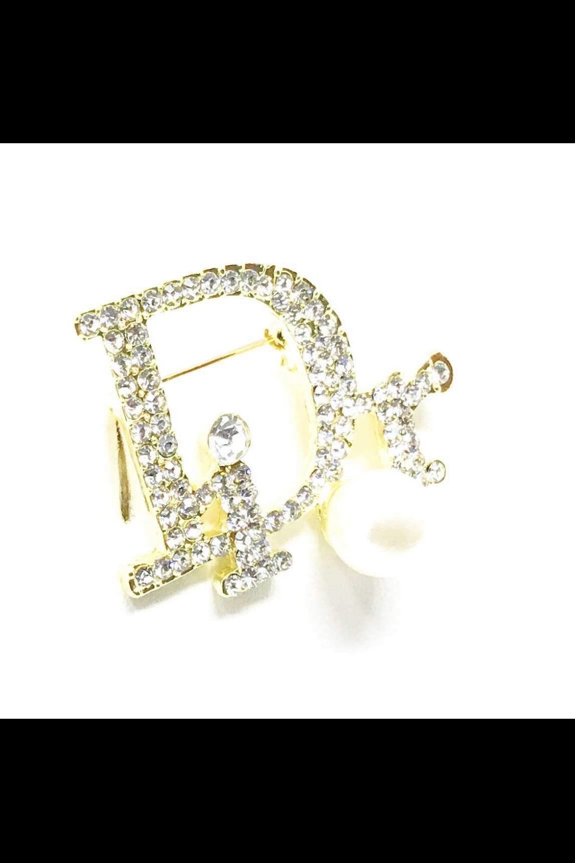 Brooch - Woo