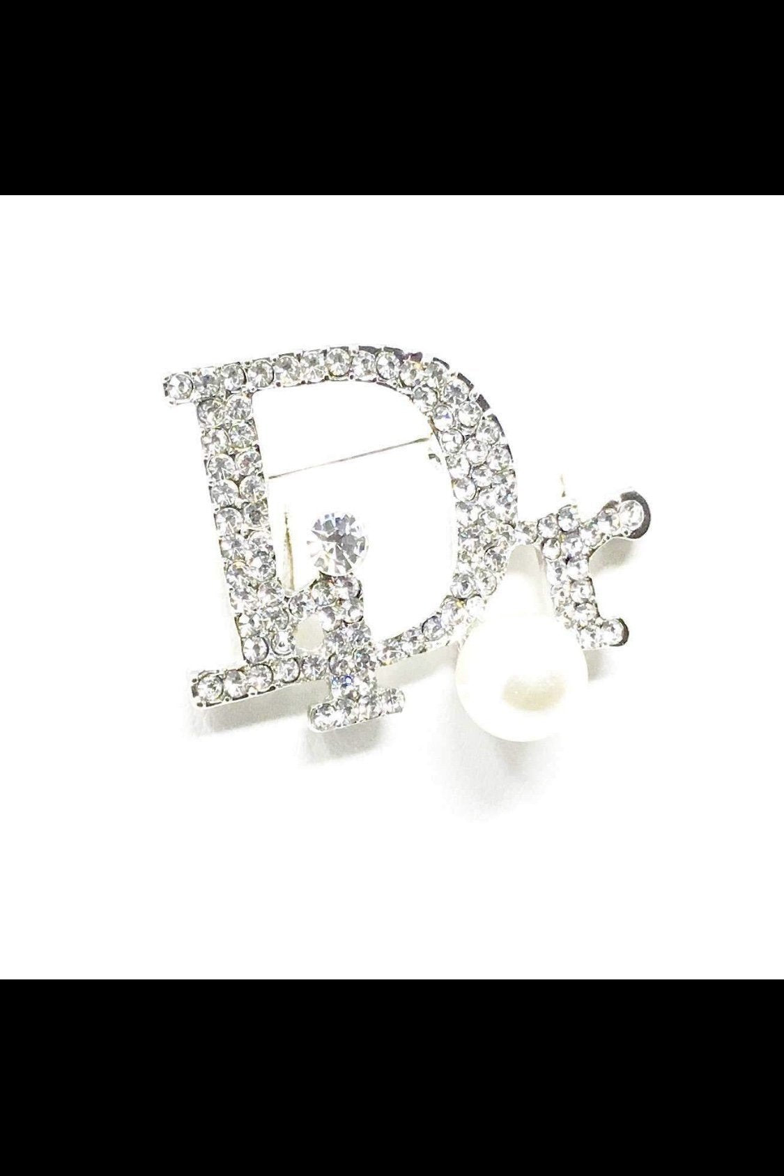 Brooch - Woo